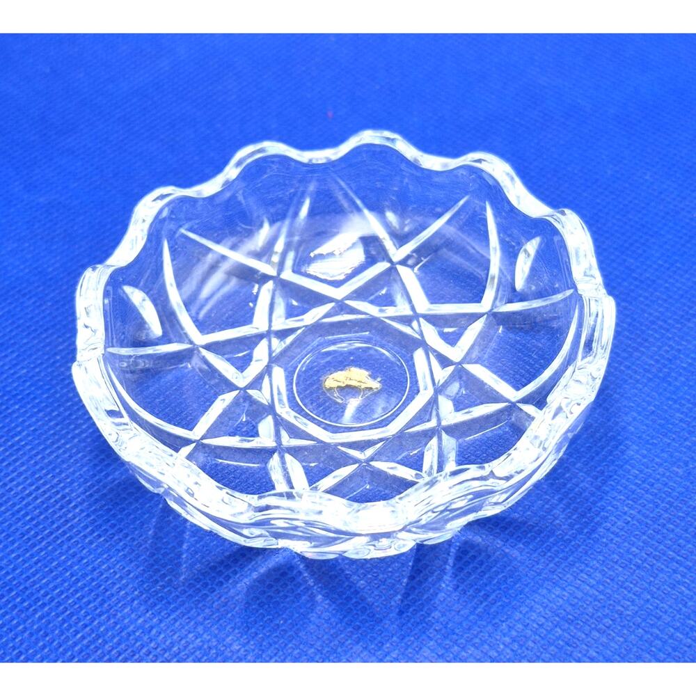 Vintage Cut Glass Ruffle Edged Nut or Candy Dish 3.5x1" Elegant and Beautiful